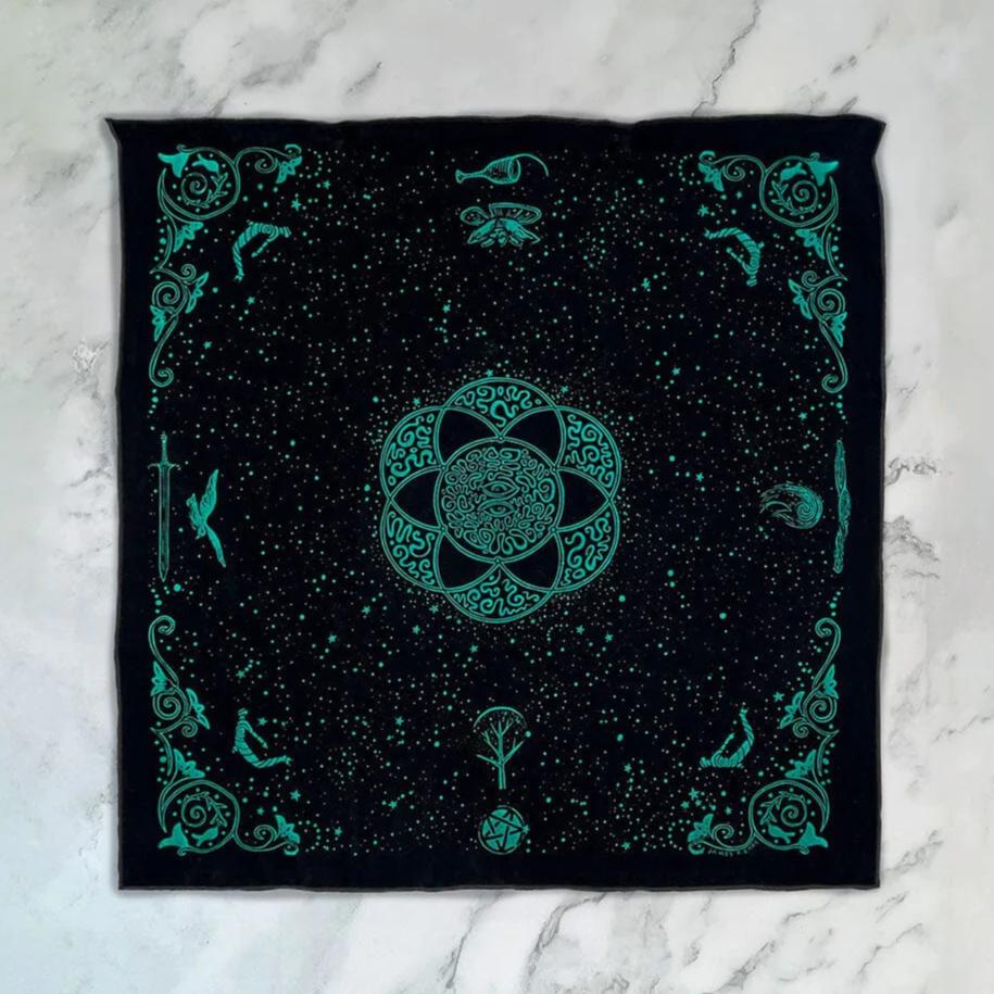 Visions Altar Cloth | Prisma Visions Alas Tarot Oracle