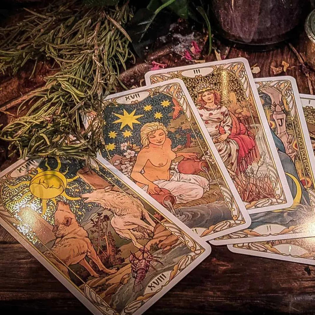 Golden Art Nouveau Tarot