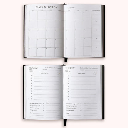 Dreamy Moons 2026 Daily Planner