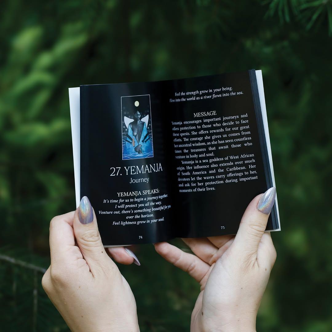 Feminine Myths Oracle