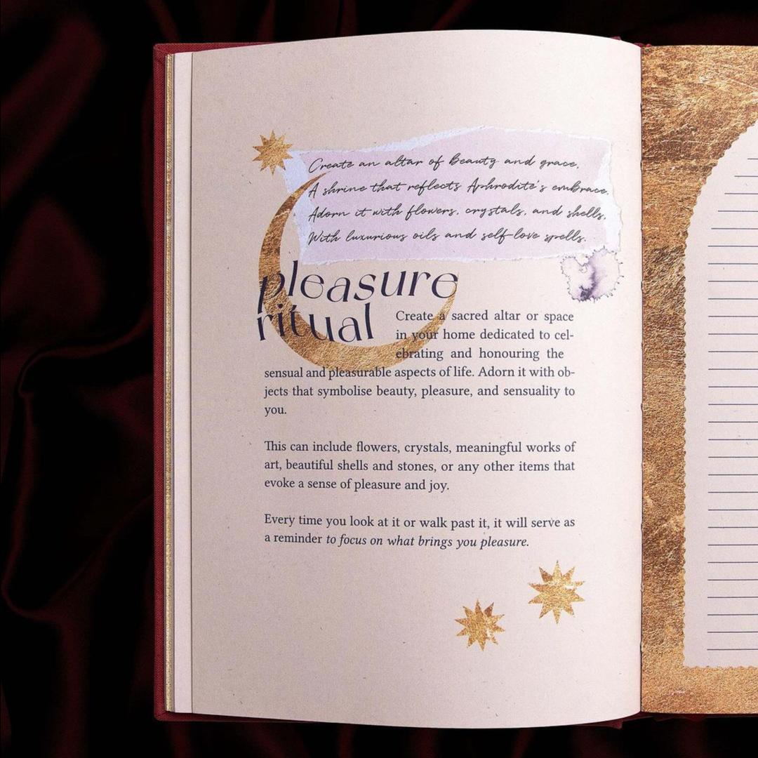 Aphrodite's Journal Dreamy Moons