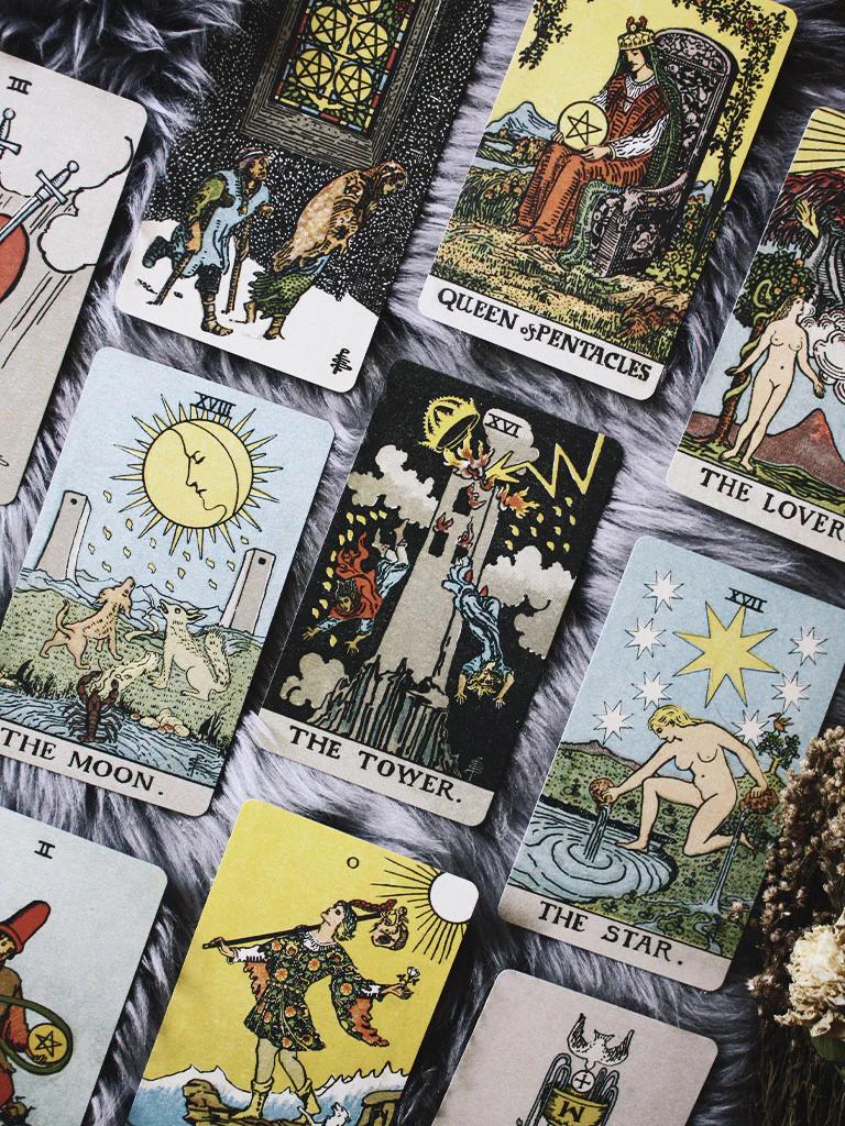 Smith-Waite Tarot Borderless Edition