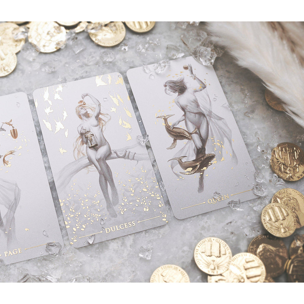 Ephemere: True Black Tarot