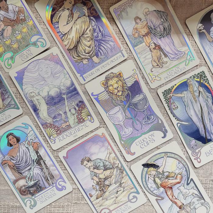 Ethereal Visions Tarot: Luna Edition