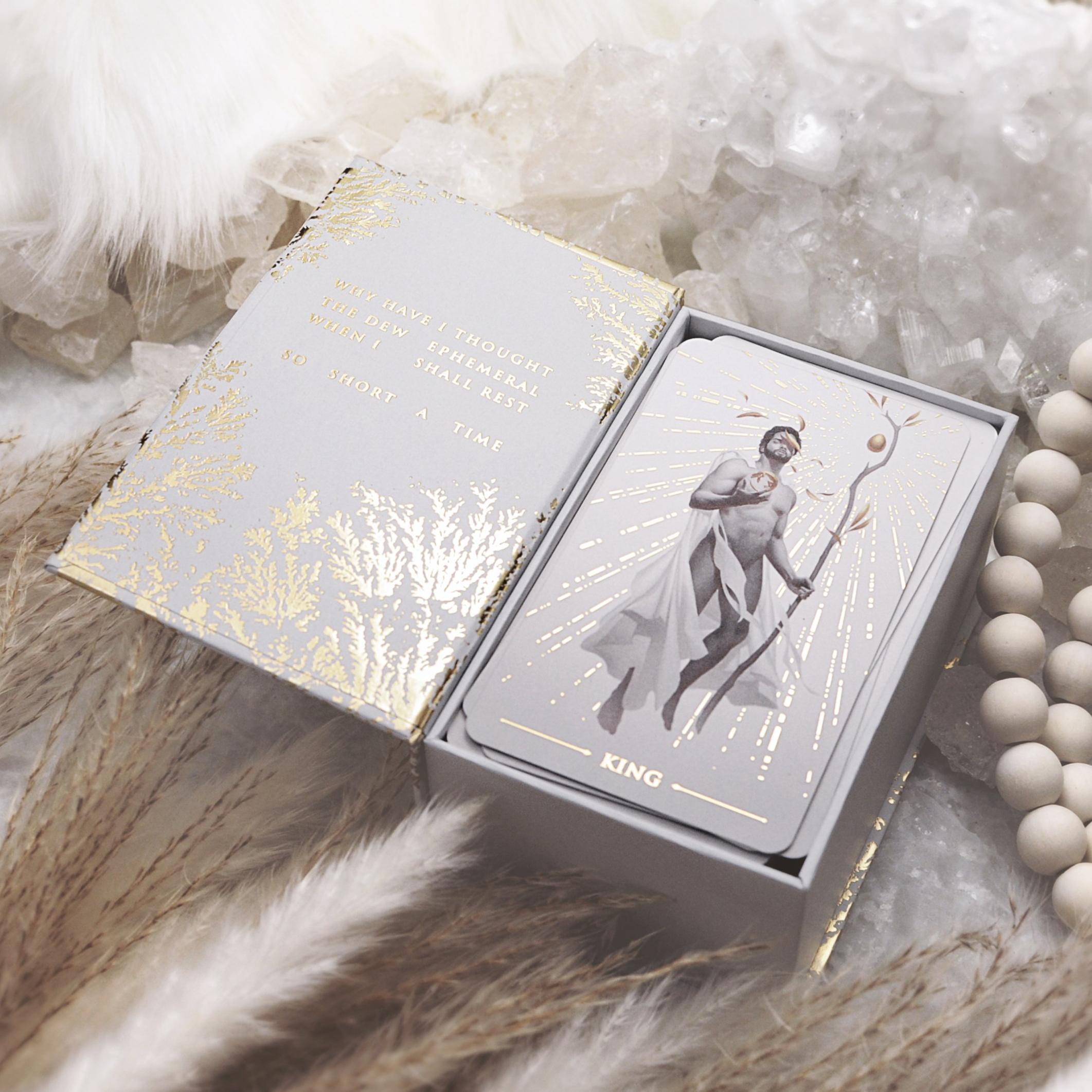 Ephemere: True Black Tarot